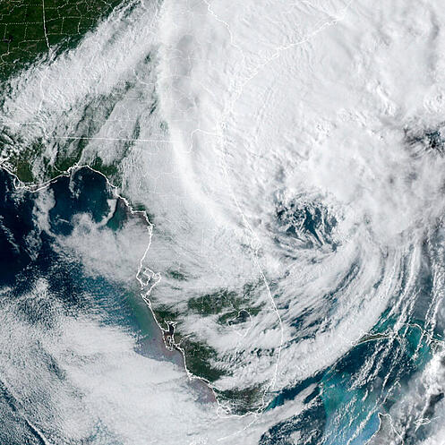 Dieses von der National Oceanic and Atmospheric Administration (NOAA) zur Verfügung gestellte Satellitenbild, aufgenommen um 17:01 Uhr EDT zeigt Hurrikan «Ian». Foto: NOAA/AP/dpa - ACHTUNG: Nur zur redaktionellen Verwendung und nur mit vollständiger Nennung des vorstehenden Credits