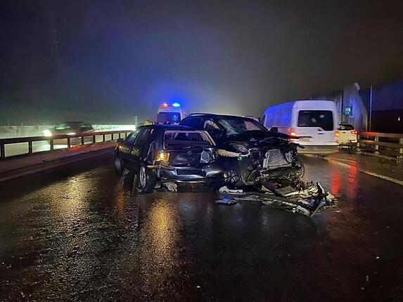 Bei der Unfallserie auf der Solothurner A1 in Fahrtrichtung Zürich erlitten drei Personen leichte Verletzungen.