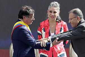 Mit Gustavo Petro (links) ist erstmals ein linksgerichteter Präsident in Kolumbien im Amt.