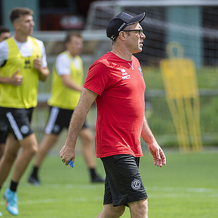 Luganos Trainer Mattia Croci-Torti bereitet sein Team auf die neue Saison vor